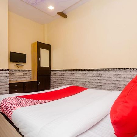 Hotel Nivara Navi Mumbai Bagian luar foto