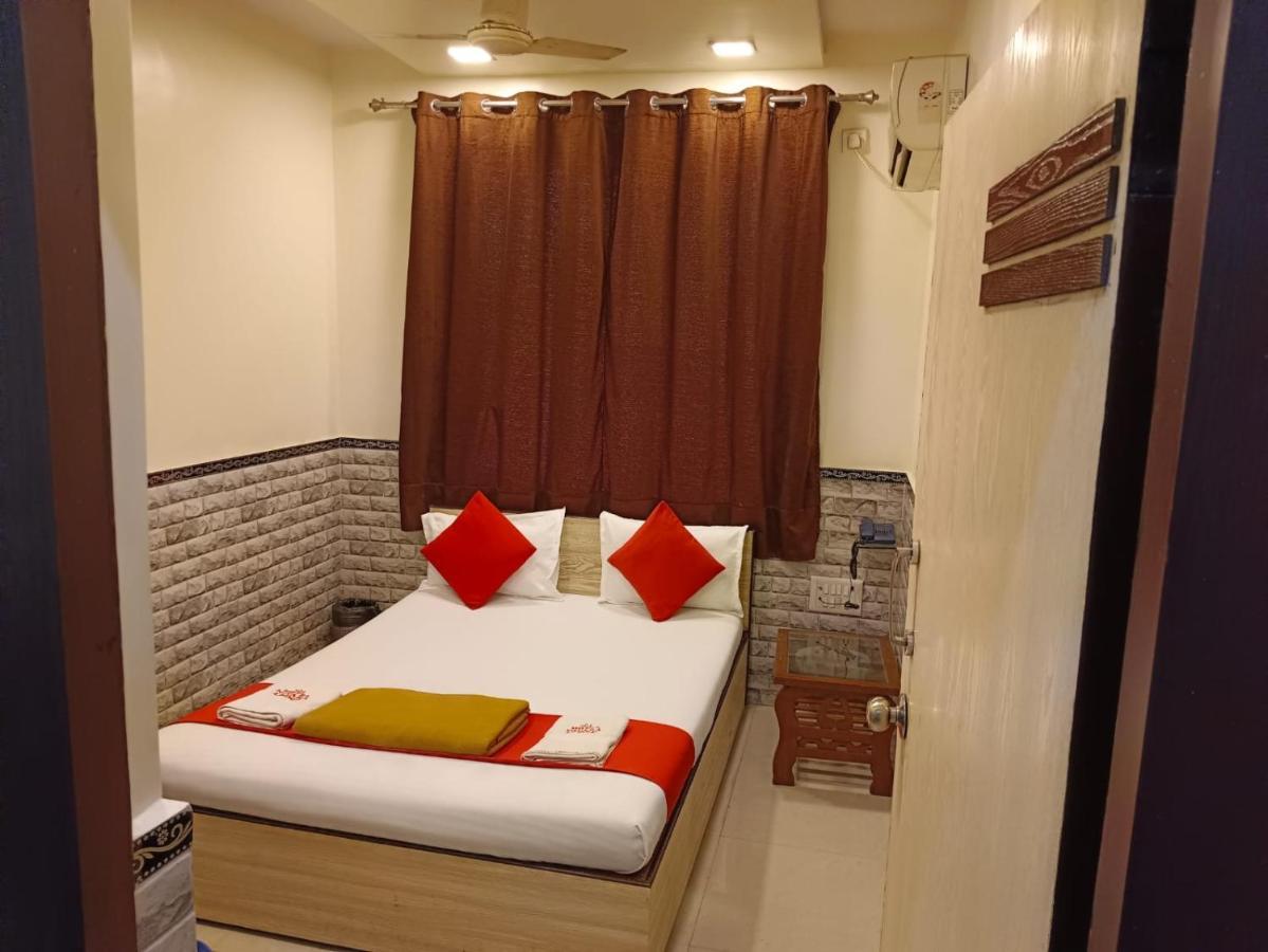 Hotel Nivara Navi Mumbai Bagian luar foto
